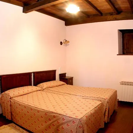 Monumento Pazo Do Castro オ・バルコ・デ・バルデオーラス