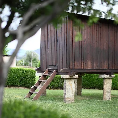 Monumento Pazo Do Castro ホテル