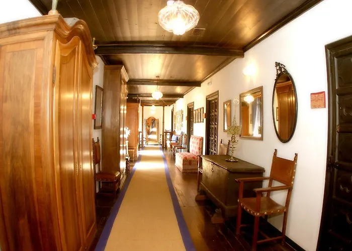 帕佐多卡斯特罗古迹酒店 酒店