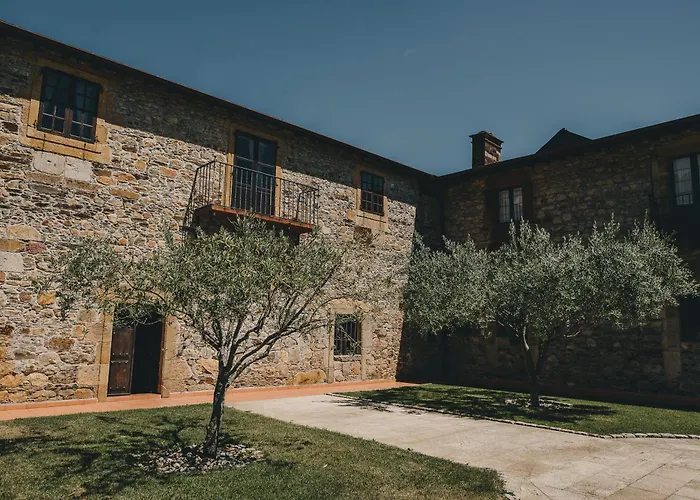 Monumento Pazo Do Castro Otel 4*