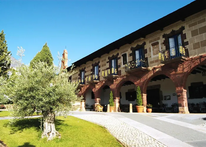 Monumento Pazo Do Castro Otel O Barco de Valdeorras