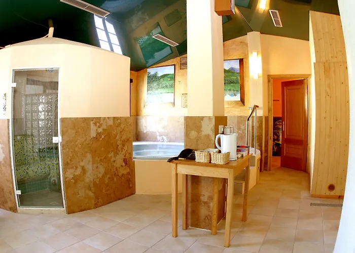 Monumento Pazo Do Castro Otel O Barco de Valdeorras