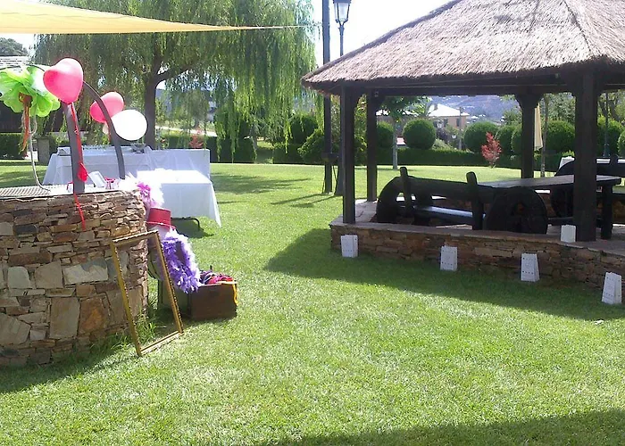 Monumento Pazo Do Castro Otel