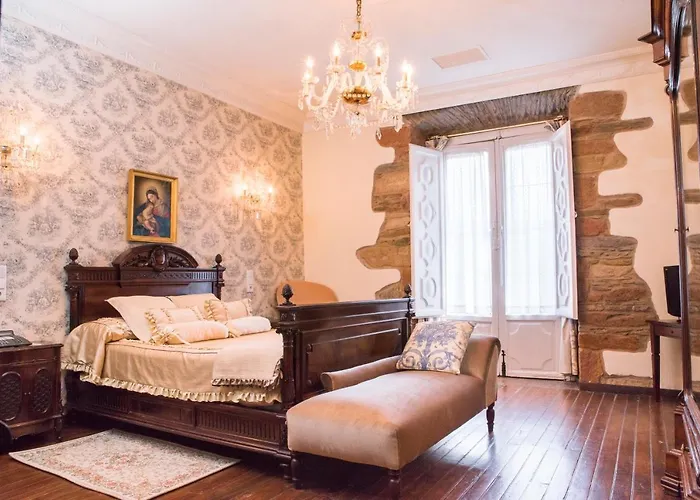 帕佐多卡斯特罗古迹酒店 酒店